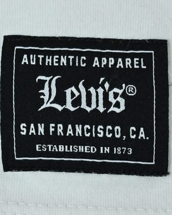 Женская укороченная футболка Levi’s — изображение 6