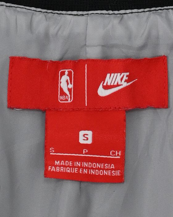 Мужской черный бомбер Nike x NBA — изображение 5