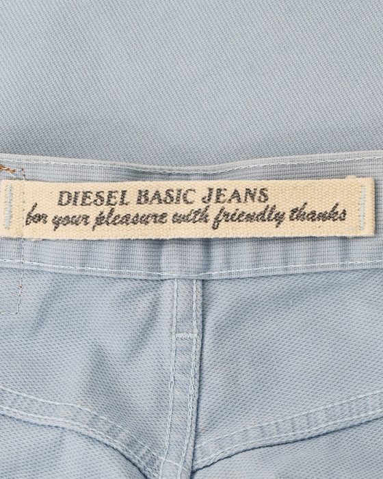 Светло-голубые женские джинсы Diesel — изображение 7