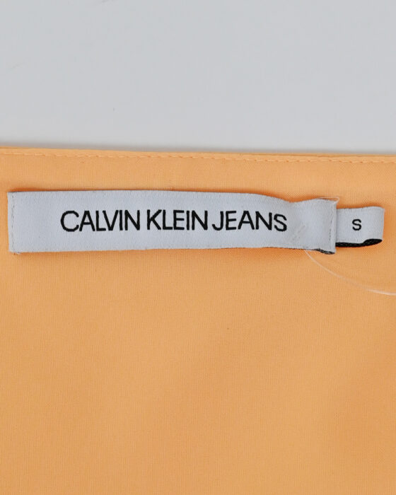 Платье Calvin Klein Jeans на бретелях — изображение 5