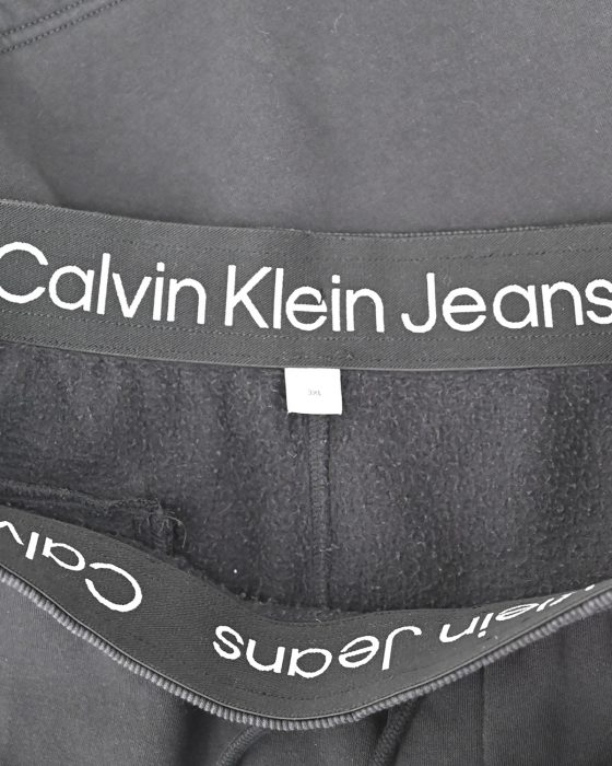 Мужские шорты Calvin Klein — изображение 5