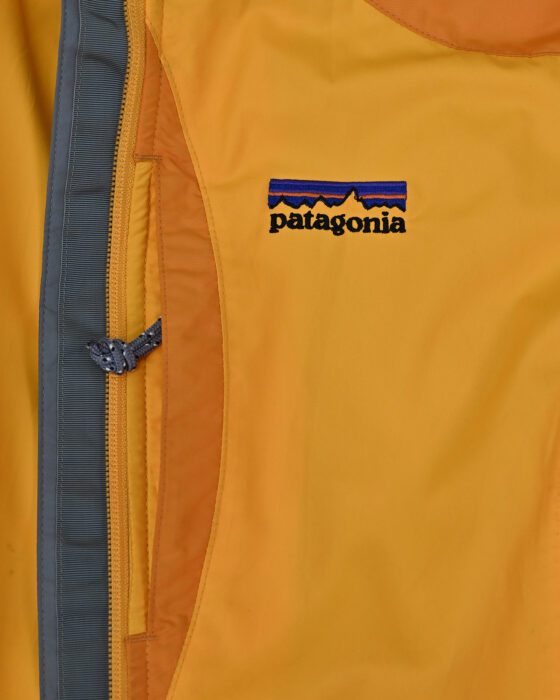 Женская ветровка Patagonia — изображение 4