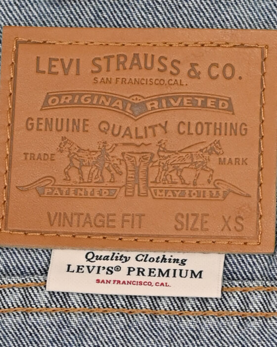 Джинсовая куртка Levi's Premium Vintage Fit — изображение 6