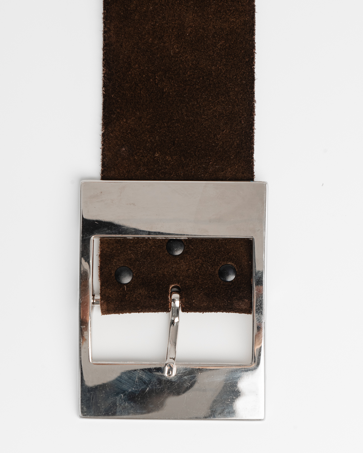 Кожаный ремень с массивной пряжкой — изображение 3