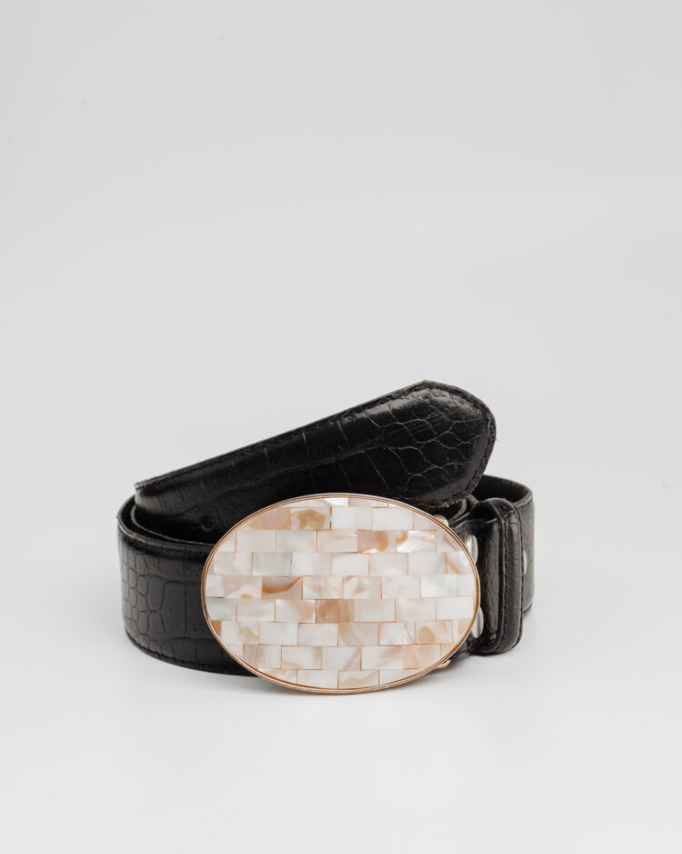 Ремень из натуральной кожи с пряжкой из перламутра