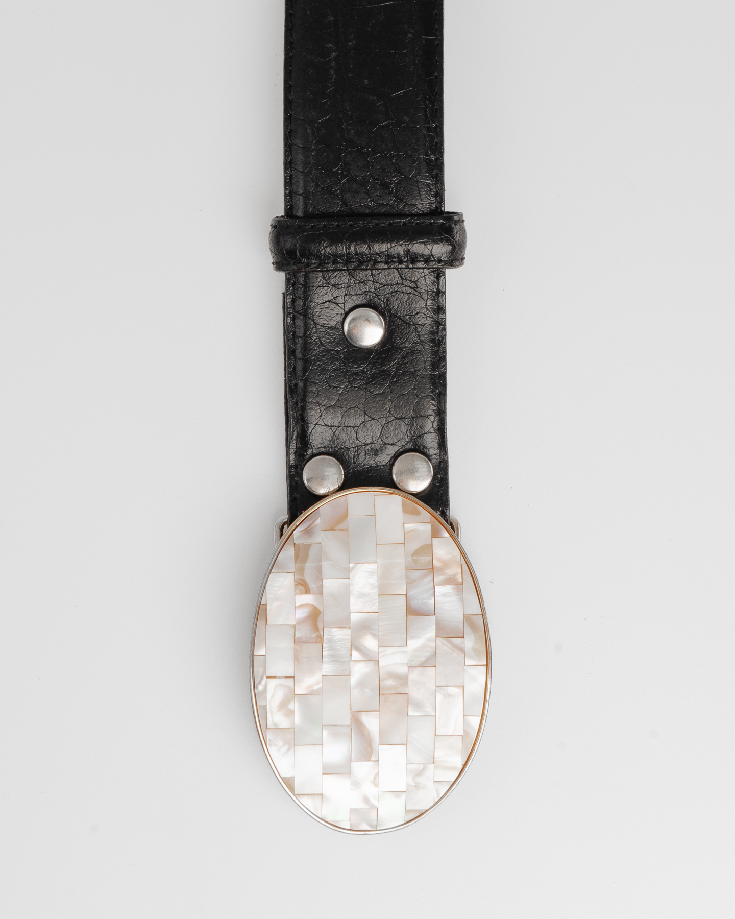 Ремень из натуральной кожи с пряжкой из перламутра — изображение 3