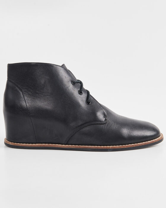 Ботинки из натуральной кожи на платформе