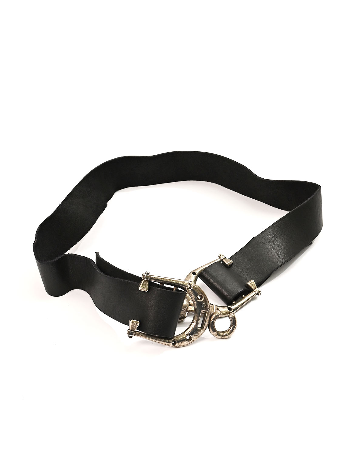 Винтажный ремень с серебристой фурнитурой