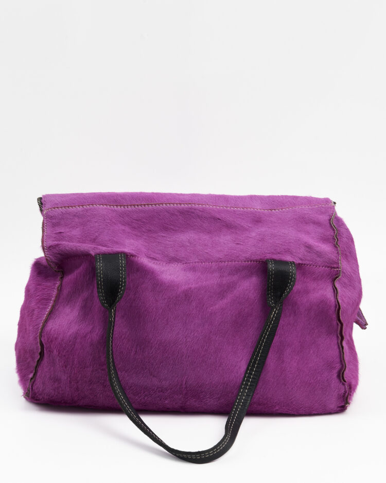 Сумка из натуральной кожи с фактурой короткого ворса