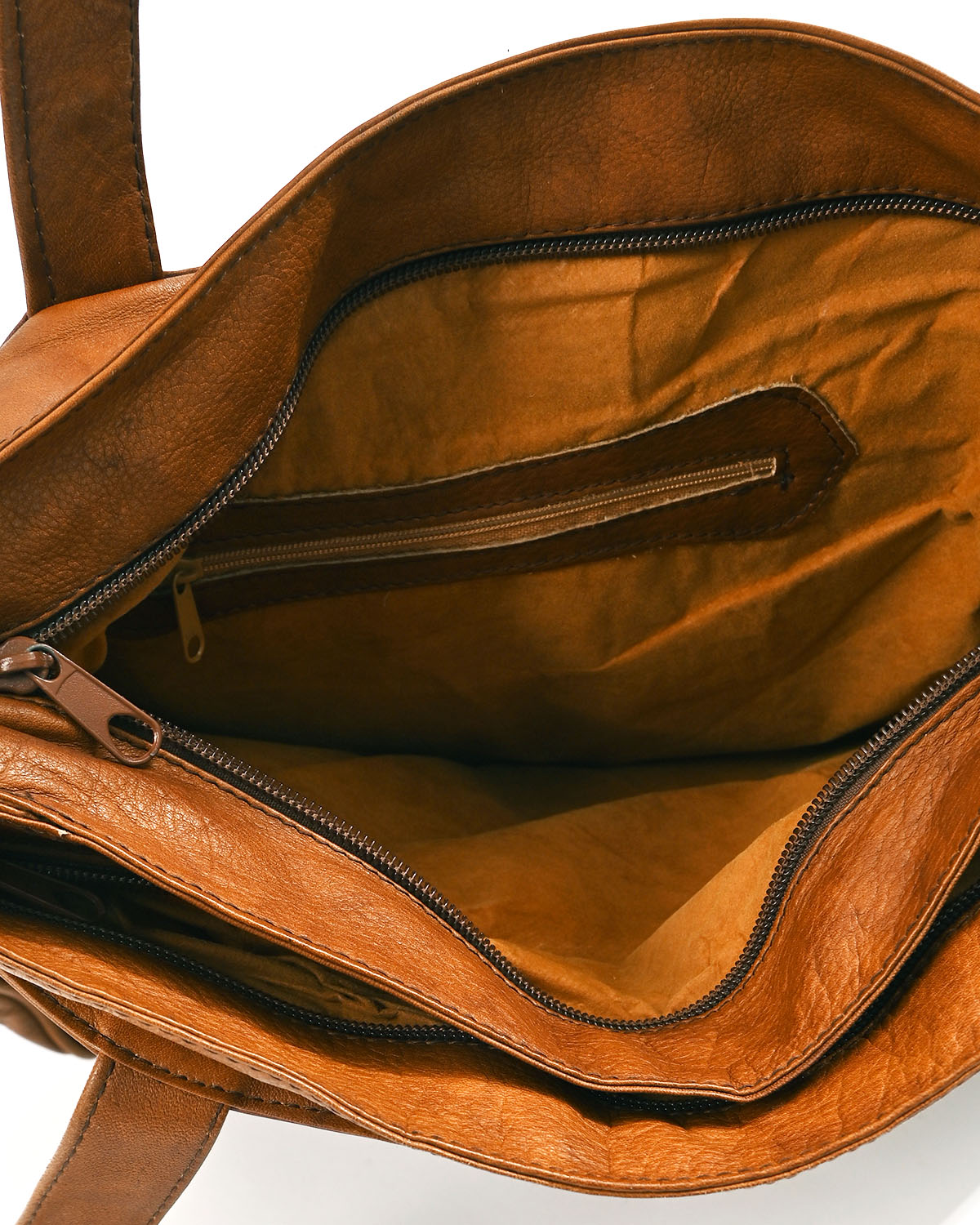 Кожаная сумка в коньячном оттенке — изображение 6