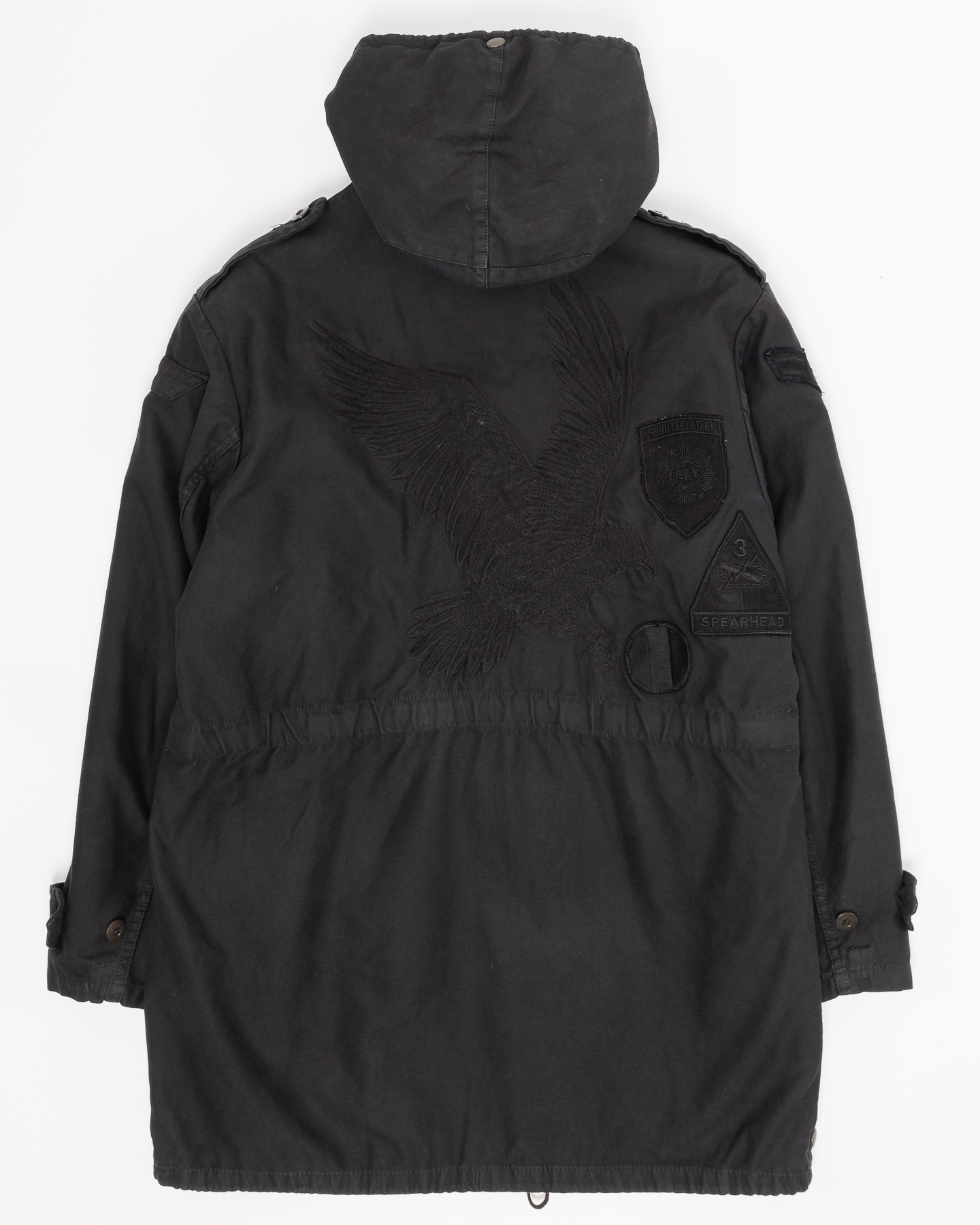 Парка с нашивками и тёплой флисовой подкладкой — изображение 2