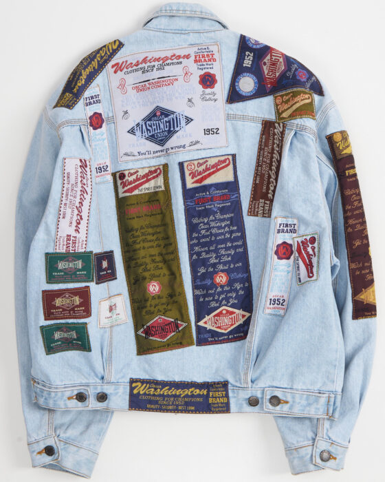 Джинсовая куртка с нашивками Flashlights — фото 4