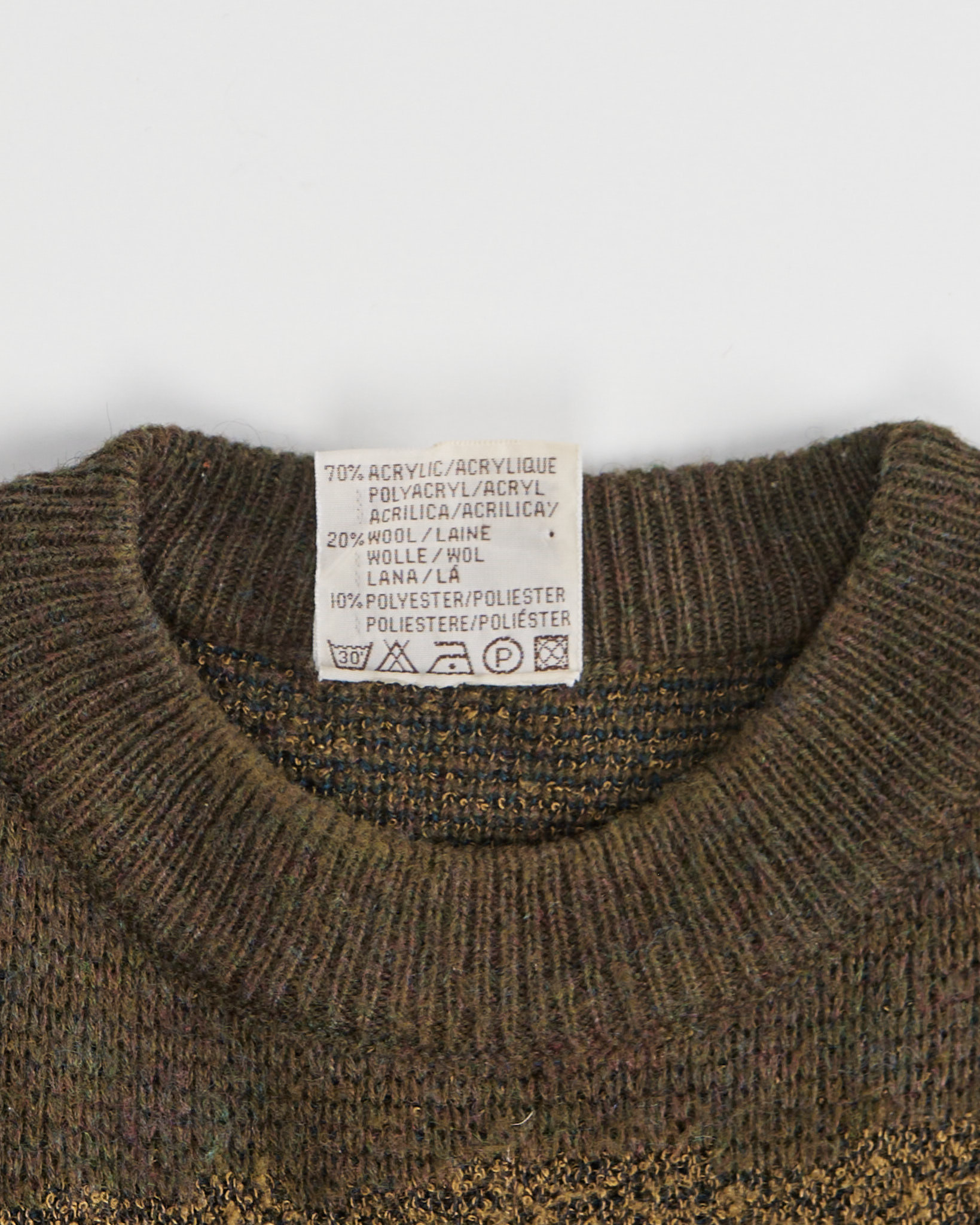 Свитер с аппликацией — изображение 6