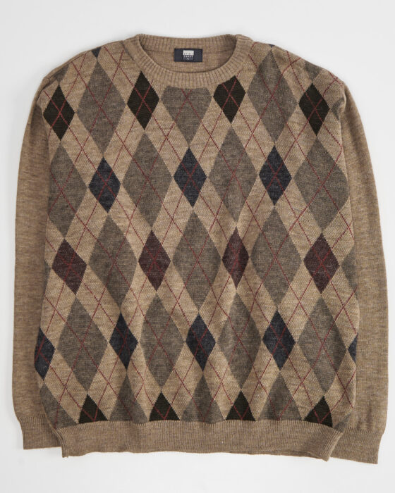 Джемпер с ромбами