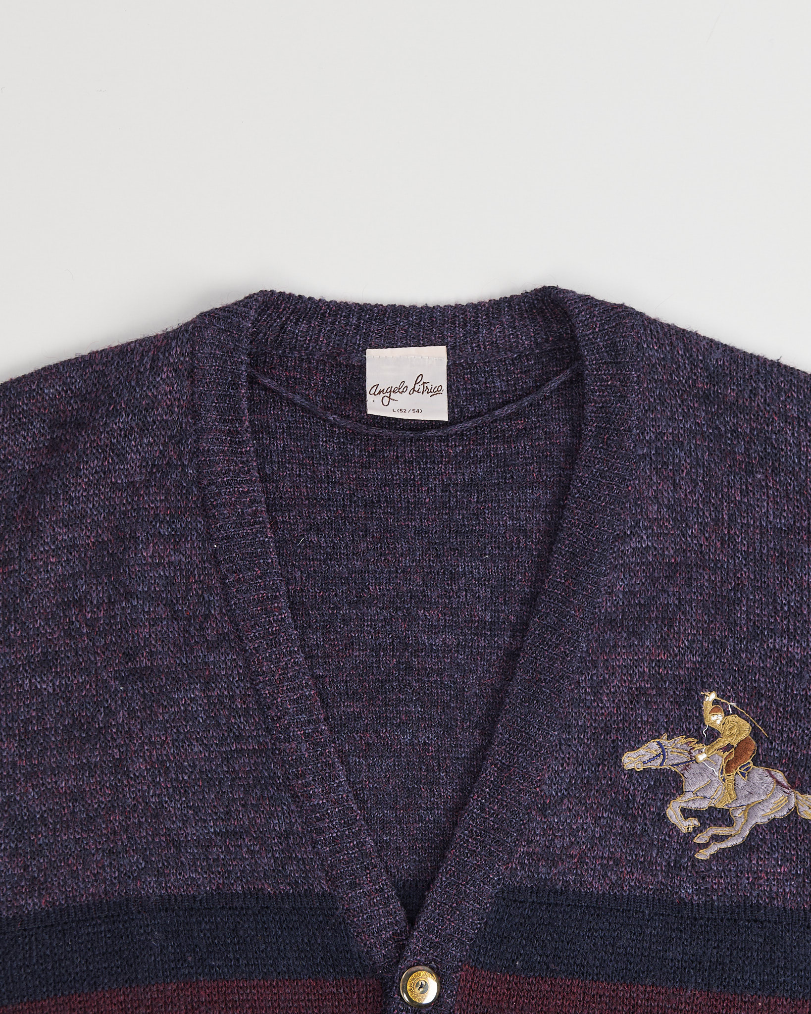 Кардиган с акцентной аппликацией — изображение 3