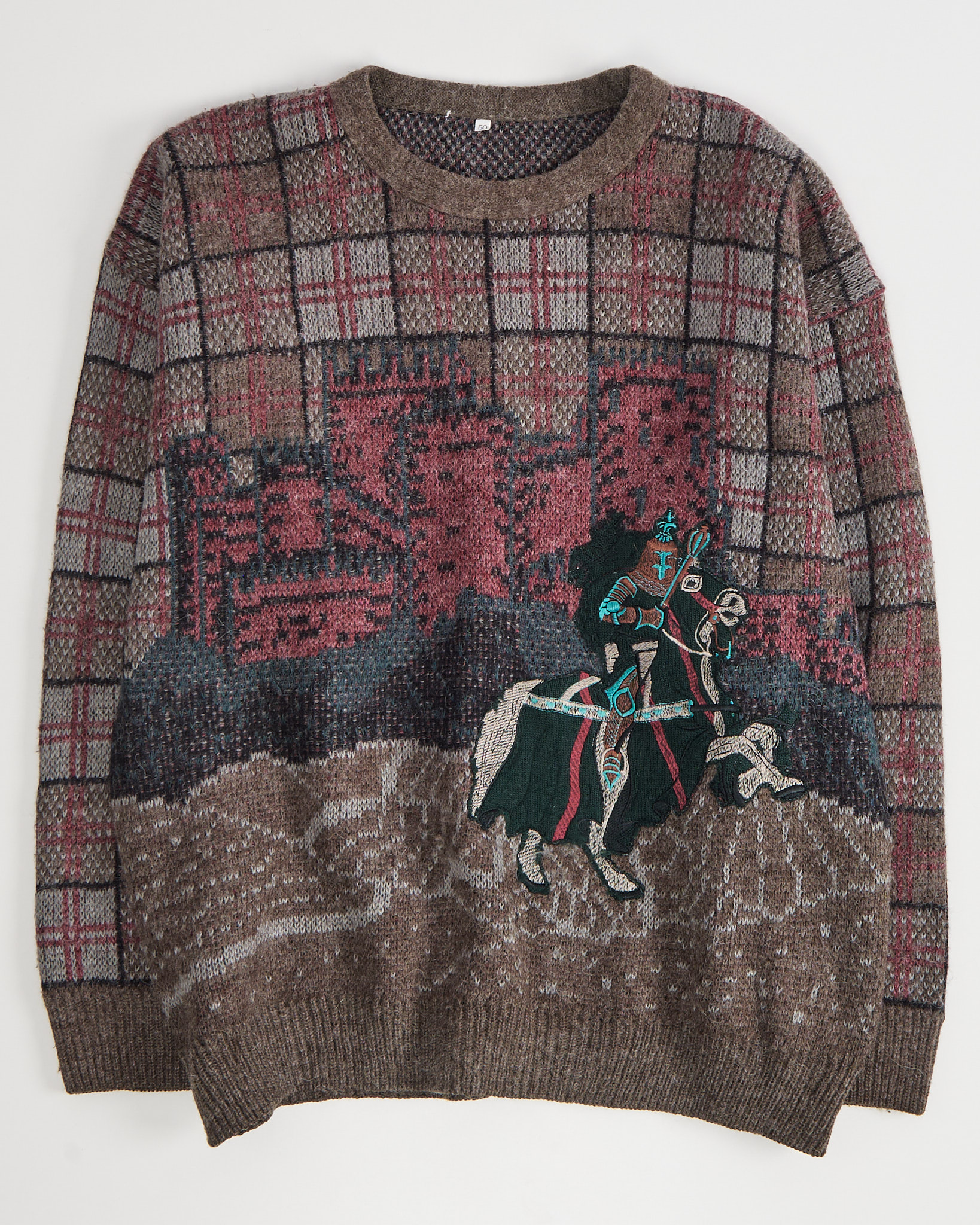 Вязаный свитер с графичным рисунком и вышивкой всадника