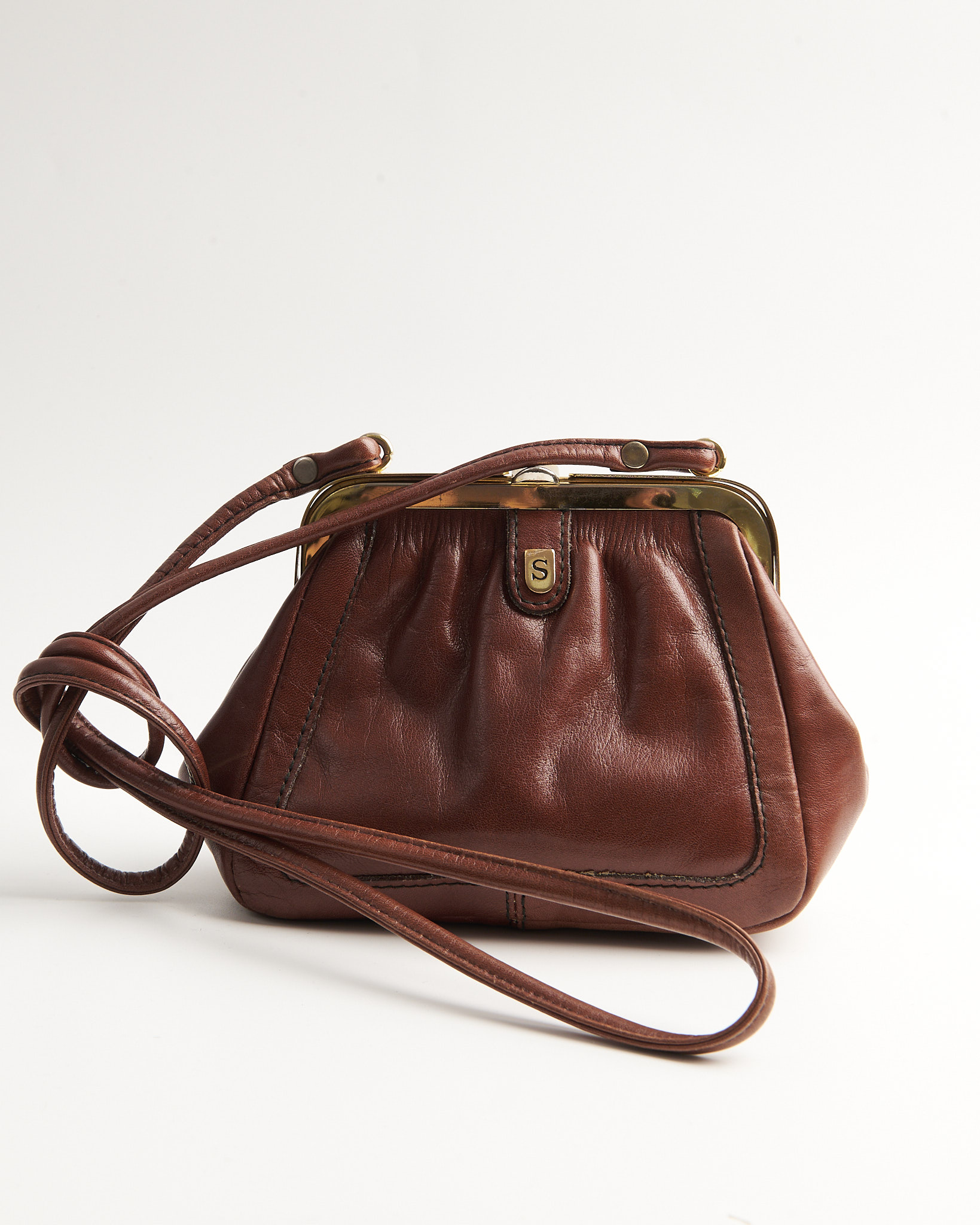 Сумка-ридикюль из натуральной кожи — изображение 2