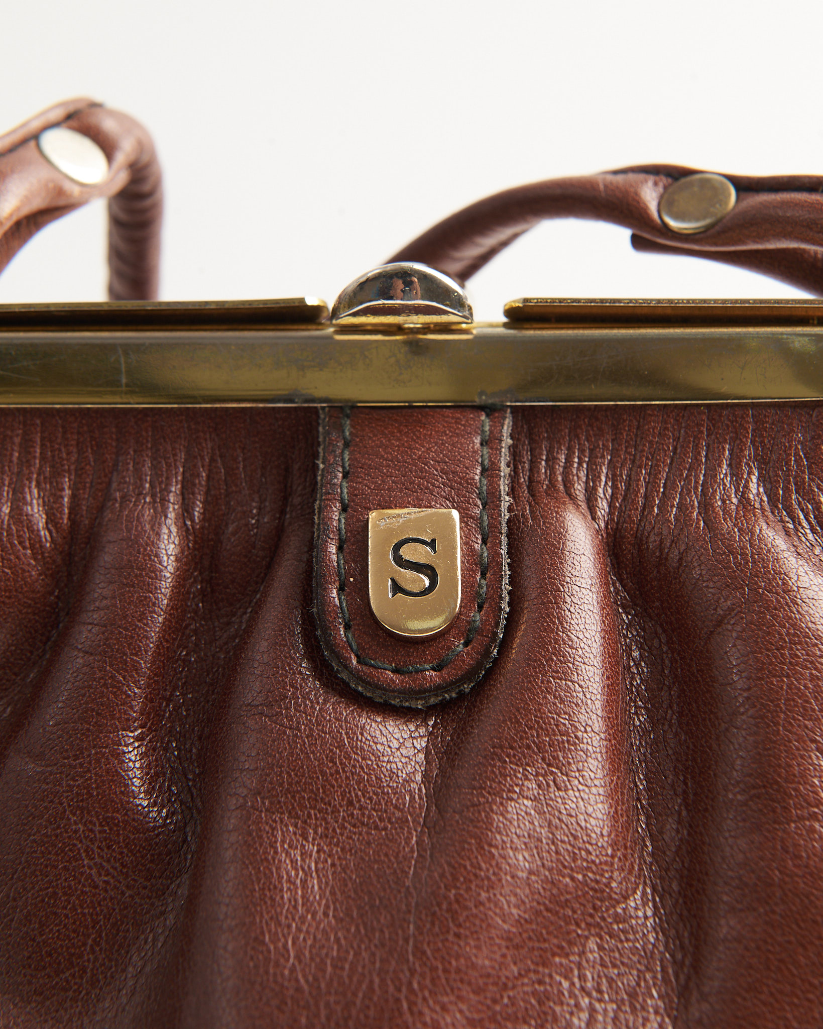 Сумка-ридикюль из натуральной кожи — изображение 3