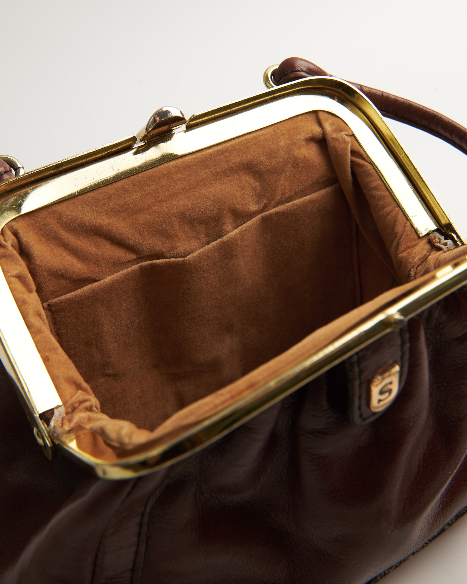 Сумка-ридикюль из натуральной кожи — изображение 5