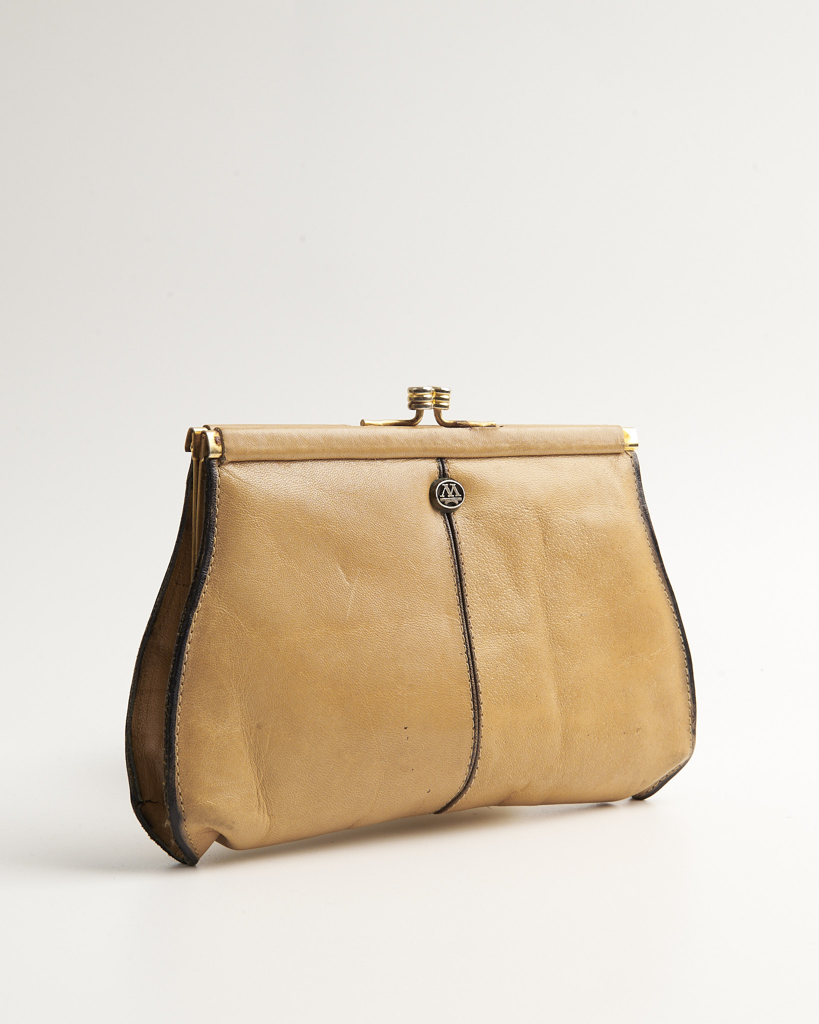 Винтажный клатч из натуральной кожи — изображение 3