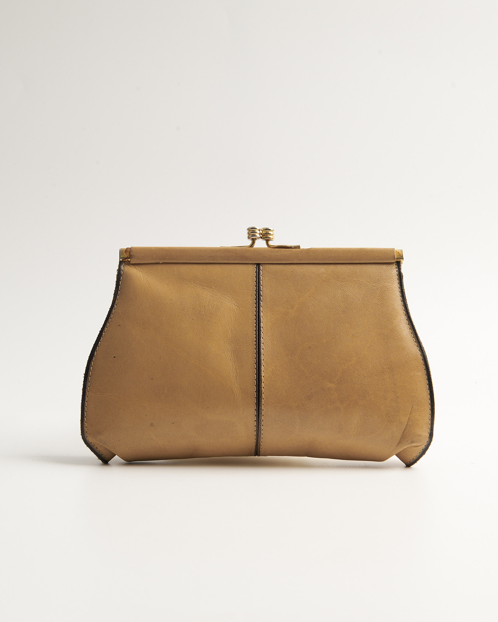 Винтажный клатч из натуральной кожи — изображение 4