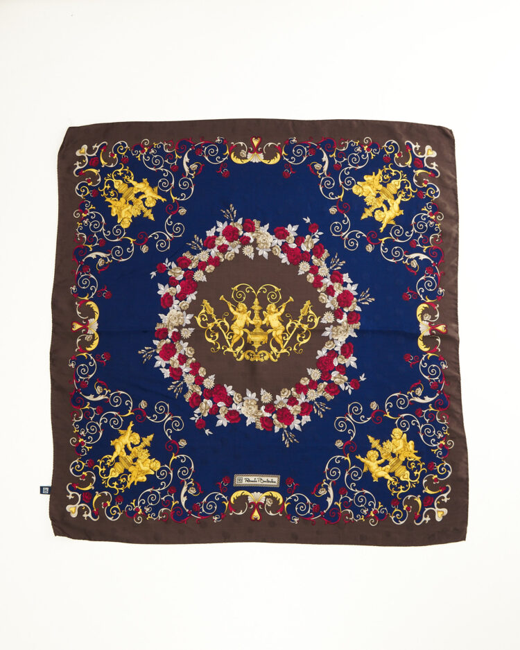 Платок с декоративным рисунком made in Italy