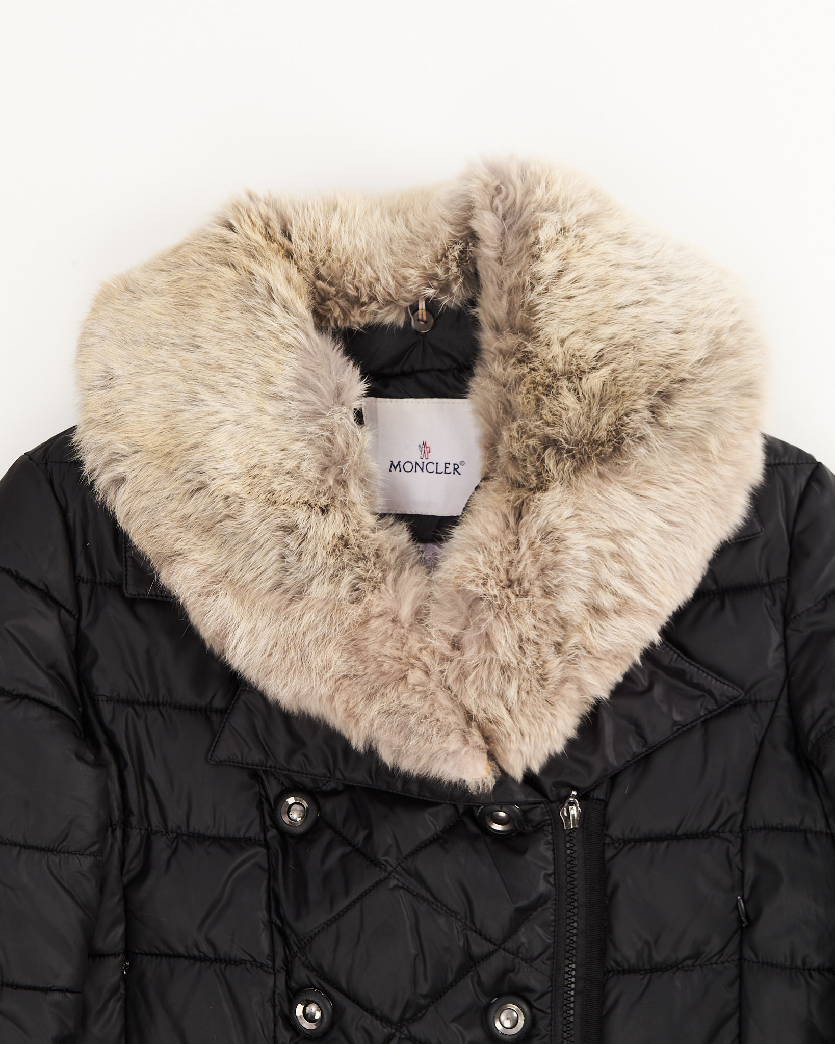 Куртка Moncler с натуральным мехом — изображение 3