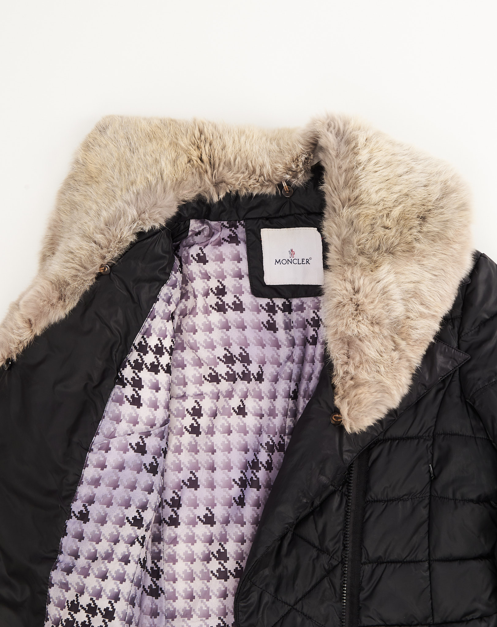 Куртка Moncler с натуральным мехом — изображение 4