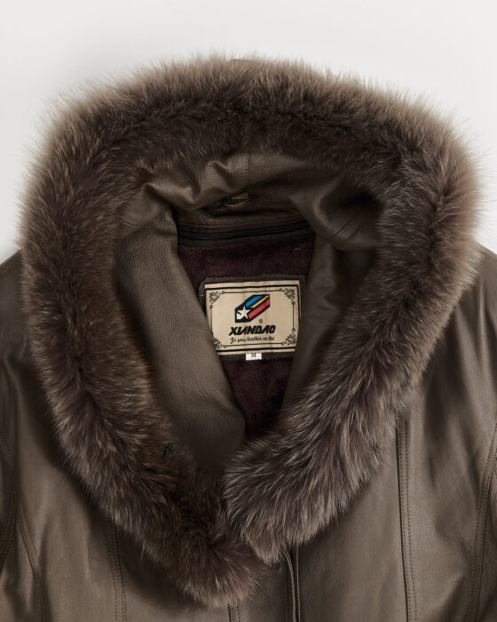 Пальто из кожи с меховой отделкой Xundao — фото 3