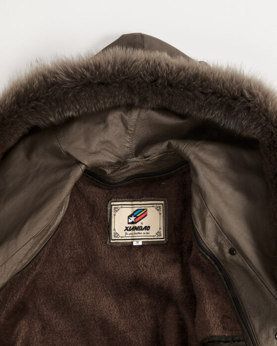 Пальто из кожи с меховой отделкой Xundao — фото 4