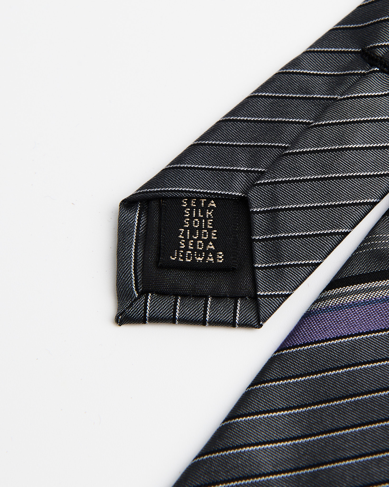 Шёлковый галстук Calvin Klein — изображение 3