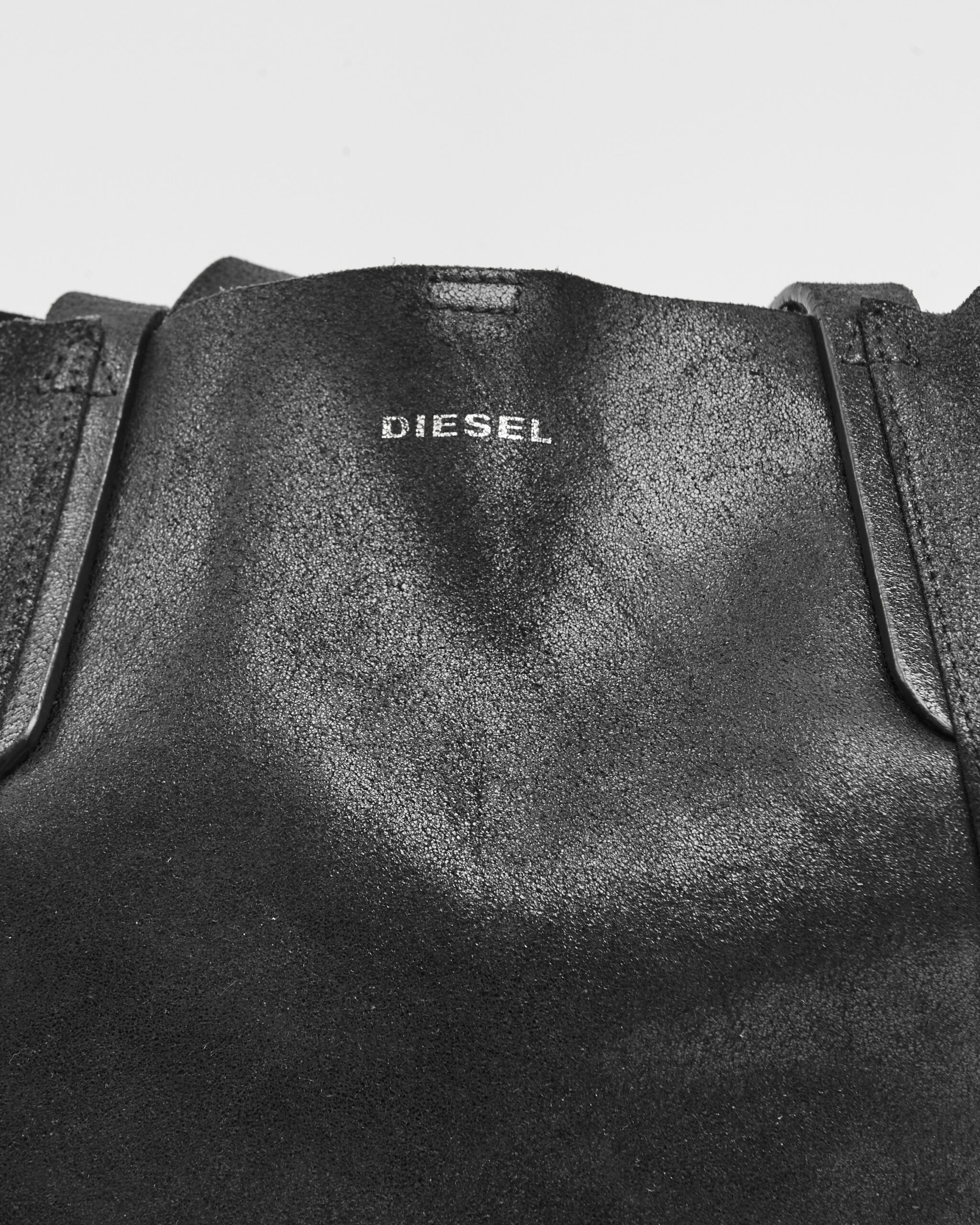 Сумка Diesel из мягкой кожи — изображение 2