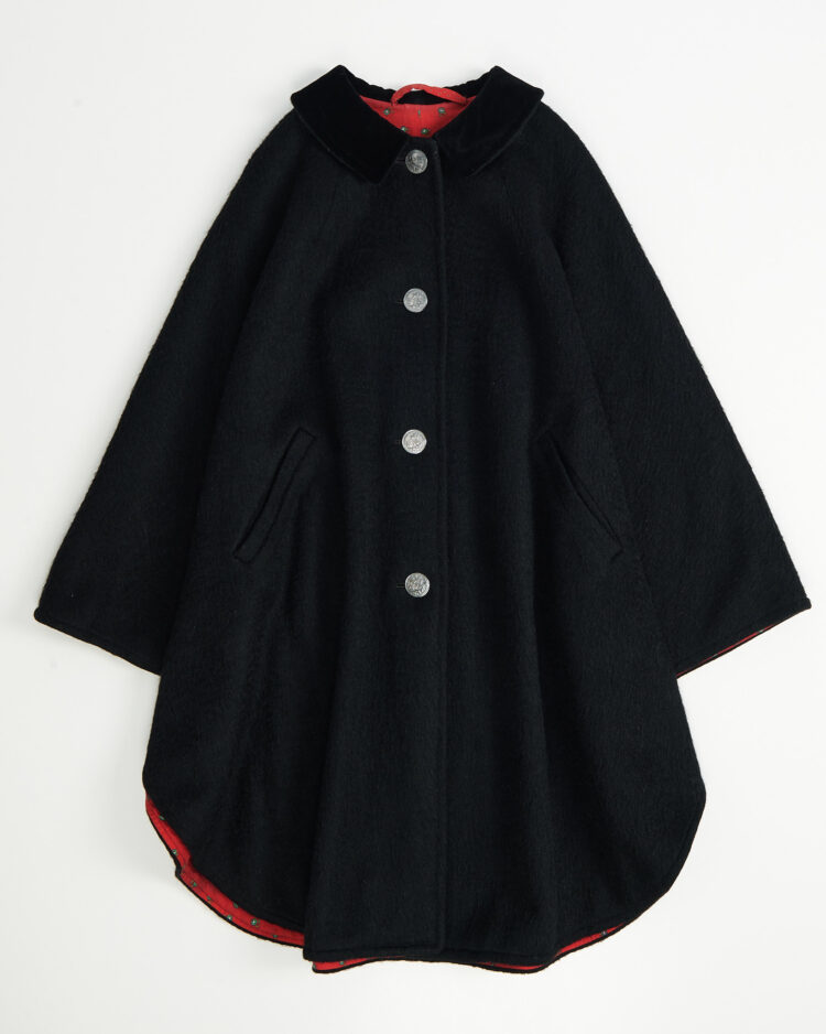 Пончо из шерсти made in Austria