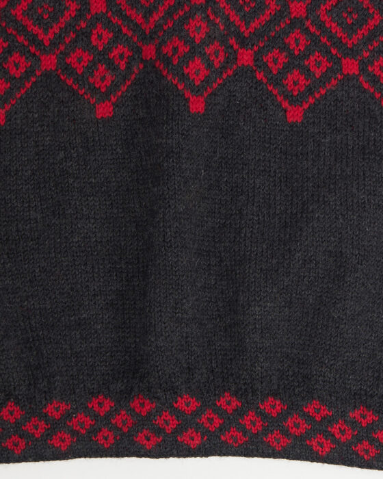 Вязаный свитер с орнаментом — фото 7