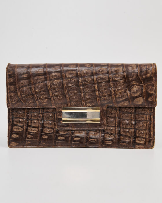 Сумка из тиснёной кожи под аллигатора