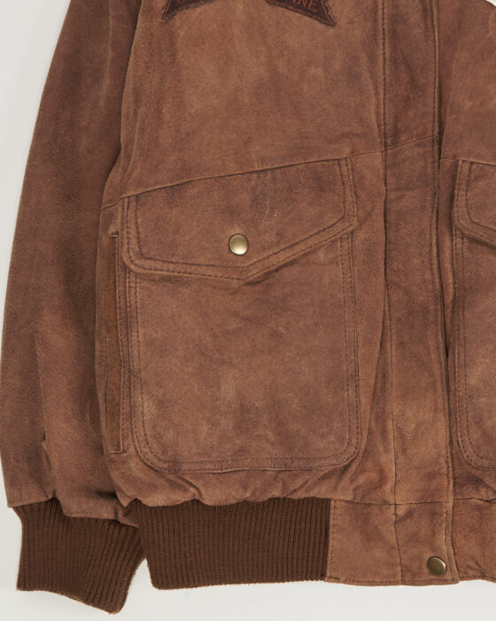 Винтажная кожаная куртка с нашивками — фото 4