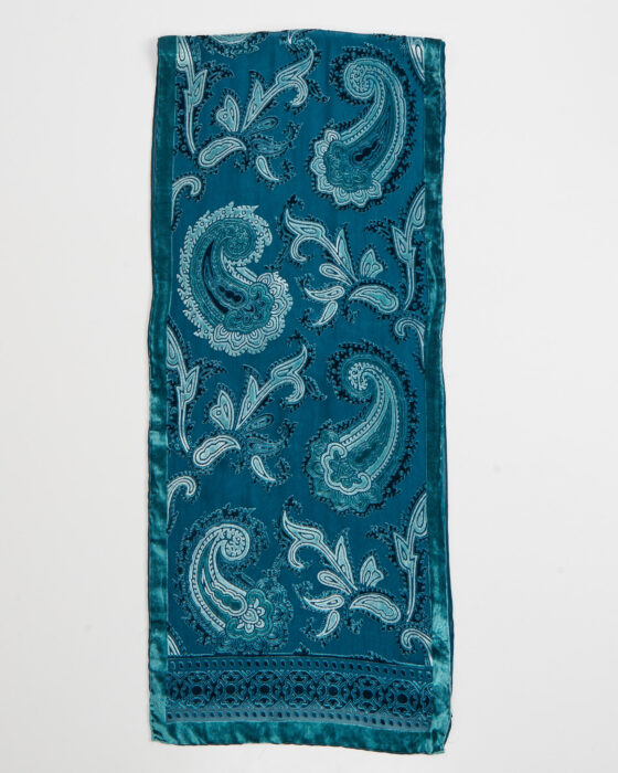 Шарф из вискозы и шелка