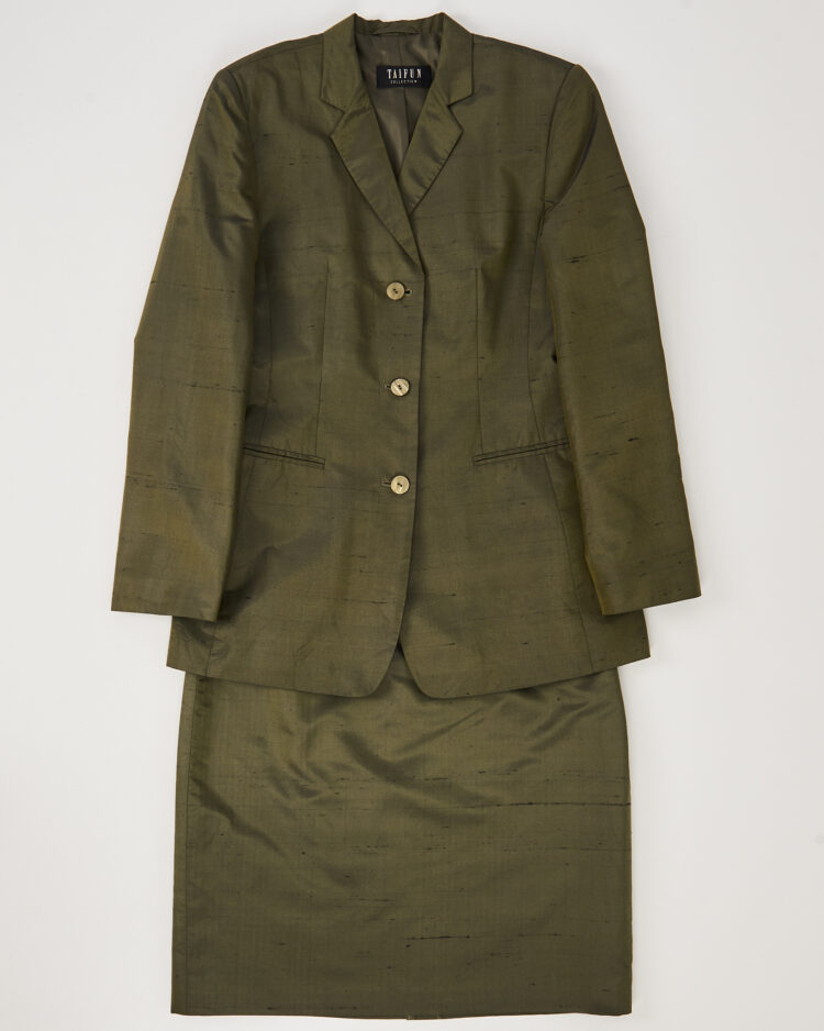 Костюм Taifun из шелка