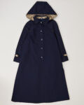 Темно-синий плащ с капюшоном