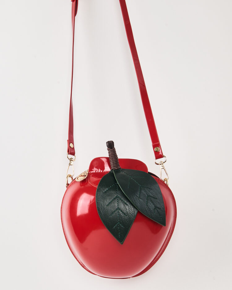 Сумка в форме яблока