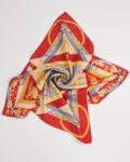 Платок с геометрическим орнаментом